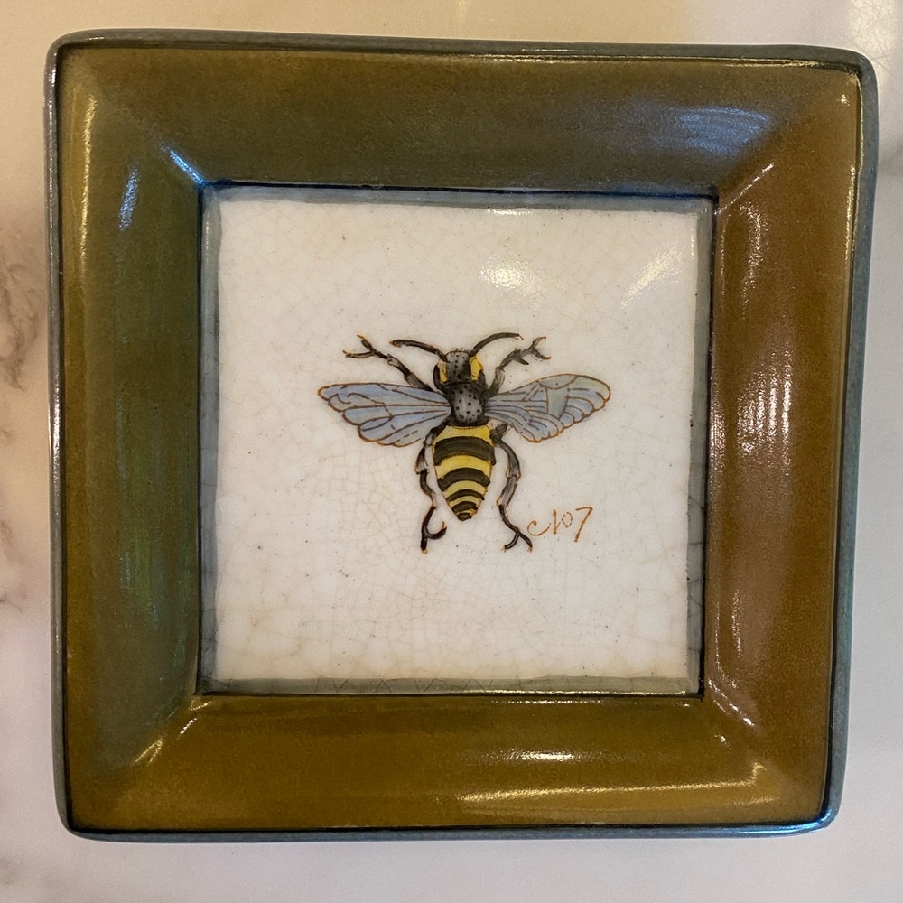Bee Motif Ceramic Trinket Dish in Olive and White